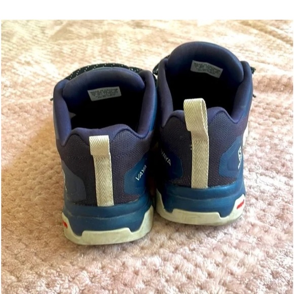 Salomon women’s Vaya Athletic Shoes - Navy and Gray - Picture 4 of 6